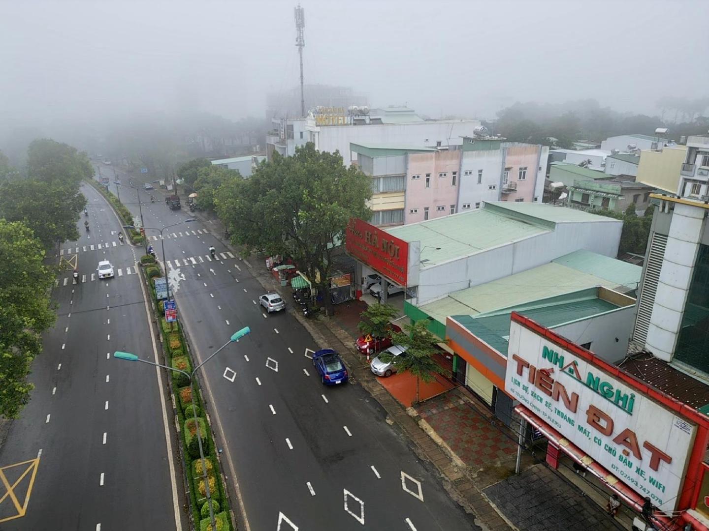 Tien Dat Motel Pleiku Exterior foto