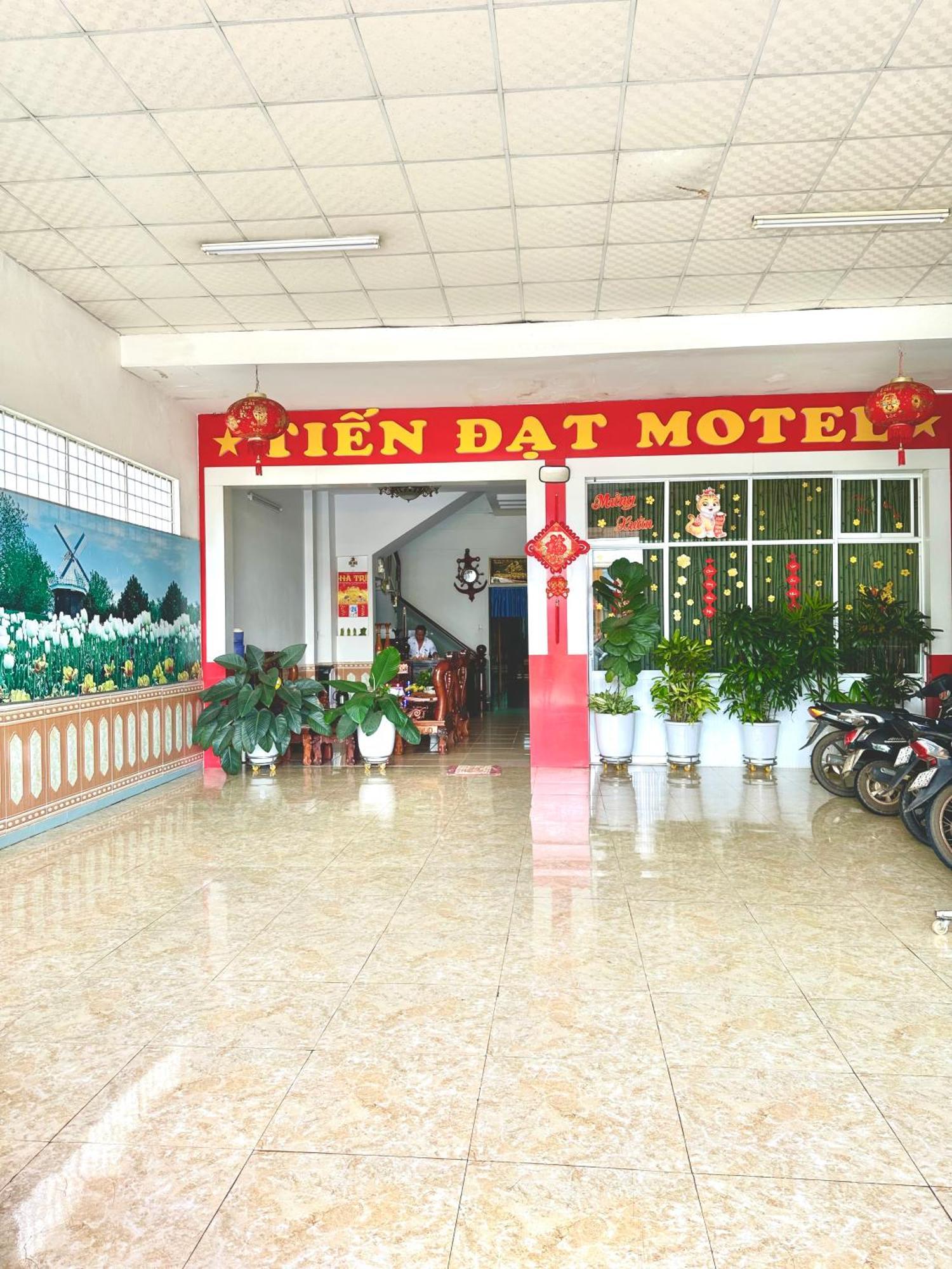 Tien Dat Motel Pleiku Exterior foto